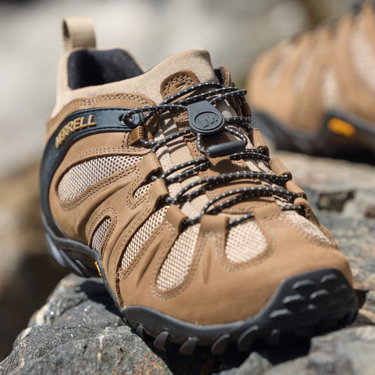 Mens Chameleon 8 Stretch Hiking Shoes