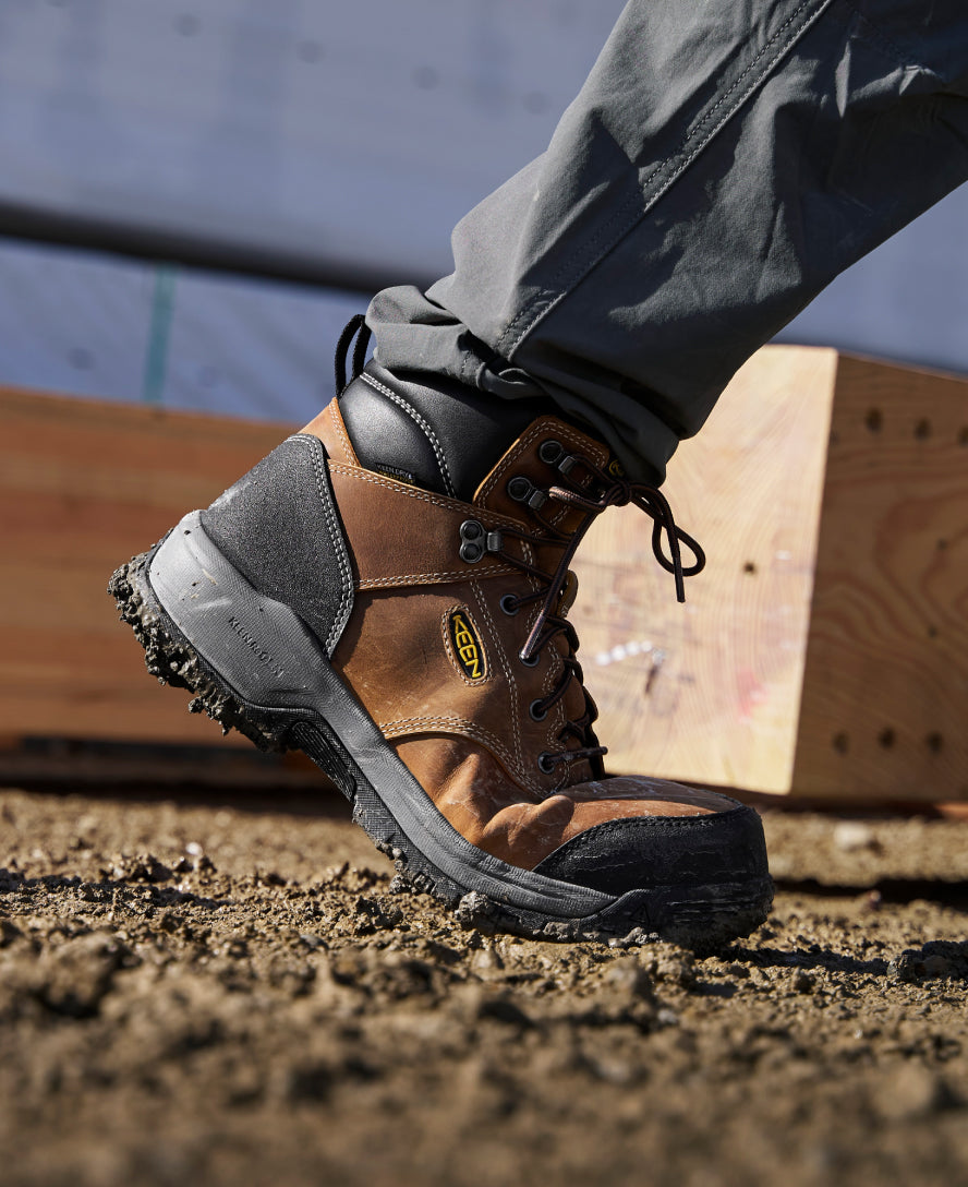 Men's Evanston 6" Waterproof Boot (Carbon Toe) Bison/Black / Keen / Men's