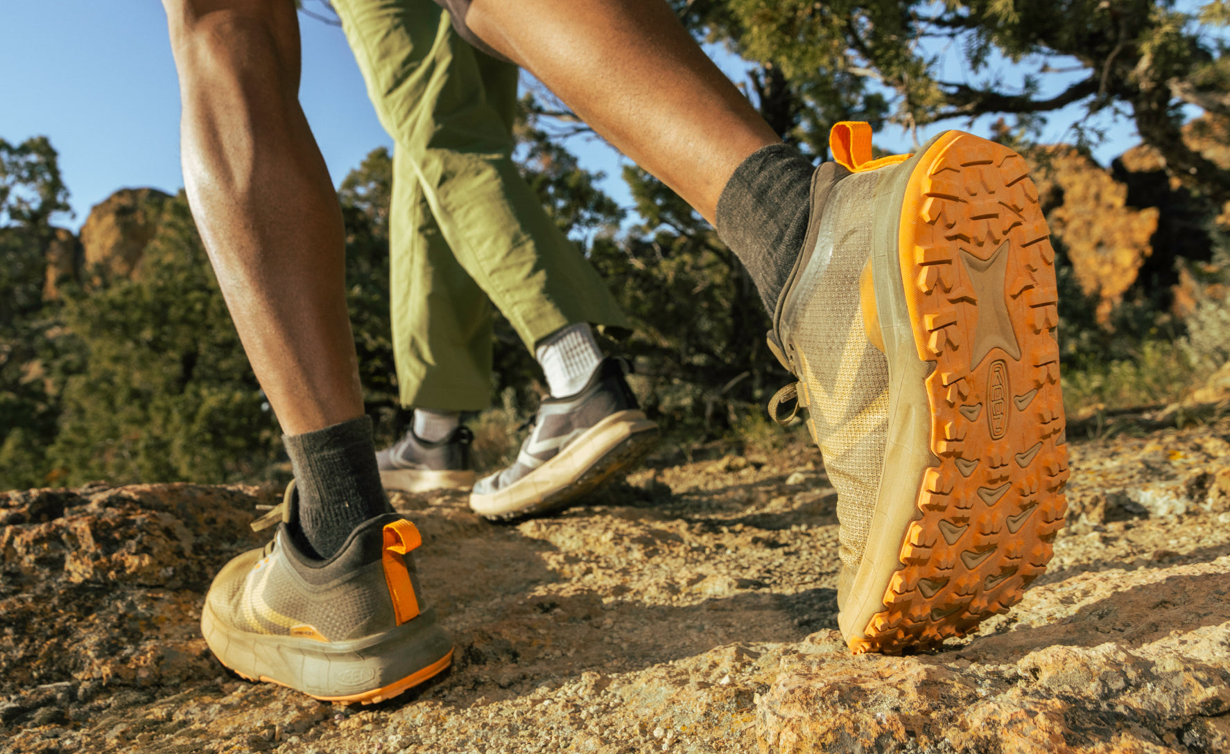 Men's 450 Dirt Waterproof Hiking Shoe Lemon Curry/Black / Keen / Men's
