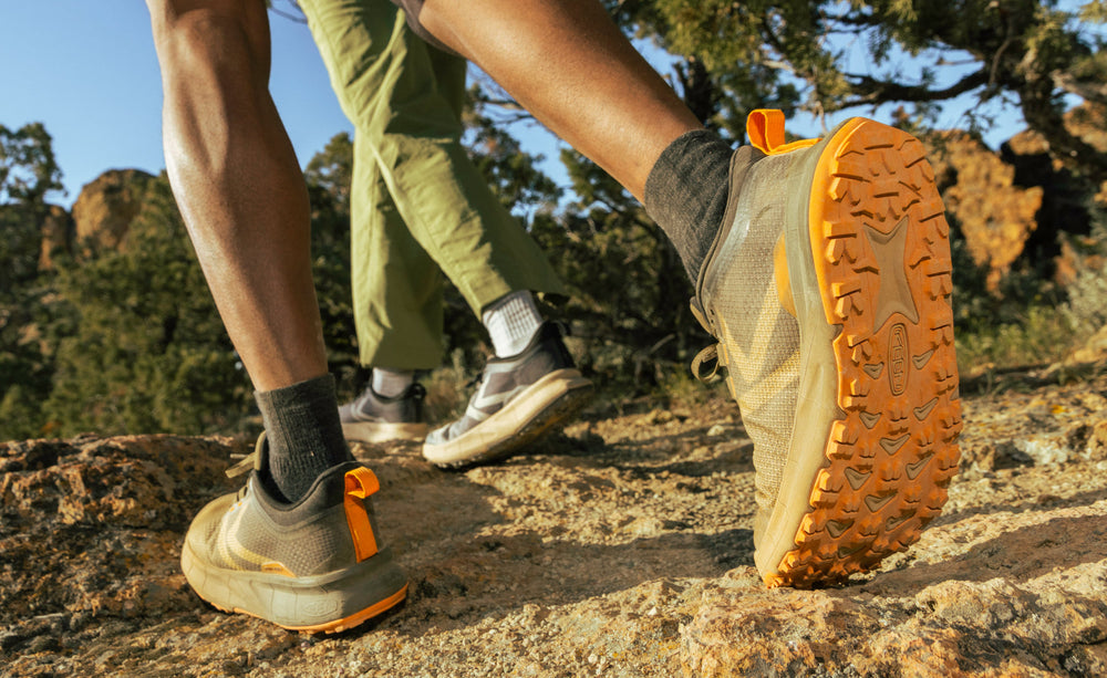 Men's 450 Dirt Waterproof Hiking Shoe Lemon Curry/Black / Keen / Men's