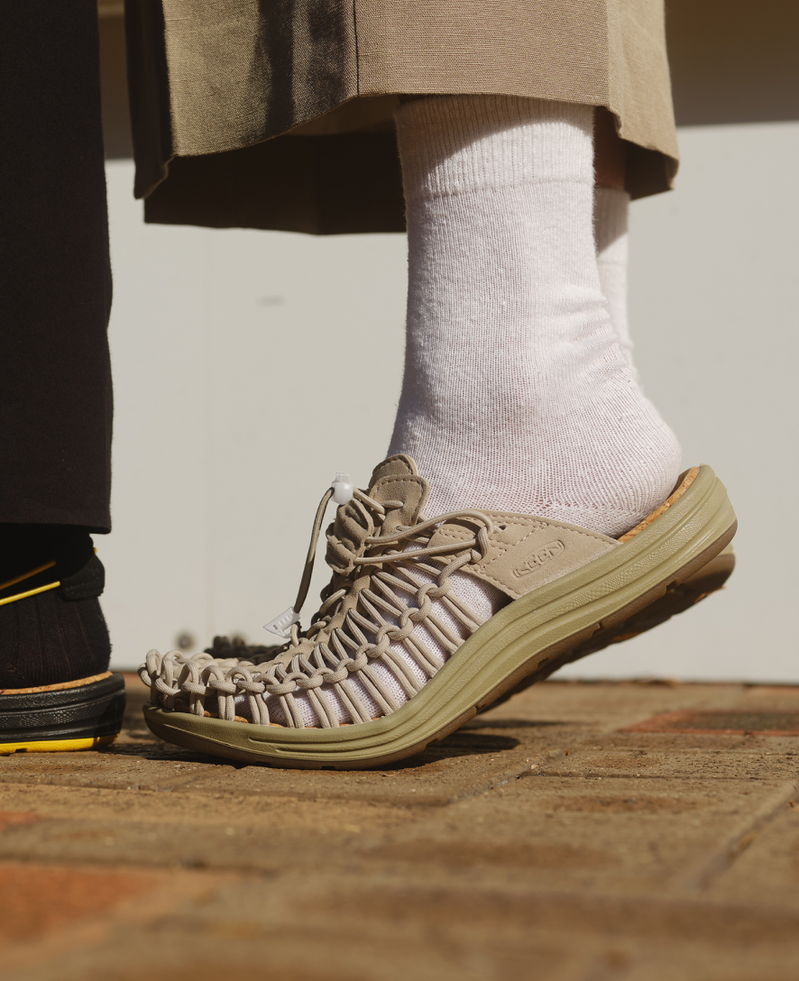 All Gender UNEEK II Convertible Canvas Sneaker Brindle/Natural / Keen / Men's|Women's