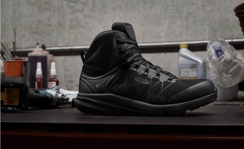 Women's Vista Energy Mid INT MET (Carbon Toe) Black/Raven / Keen / Women's